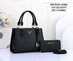 MICHAEL KORS**Marilyn Medium Logo Satchel*WD walle