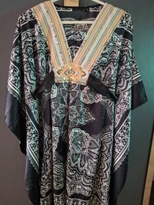 SALE..Classy Black N White Kaftan