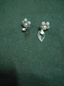 Cute Flower Leaf Dangle Earrings