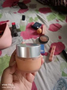 Creamy Foundation Jar