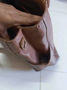 Stylish Brown Leather Bag 👜