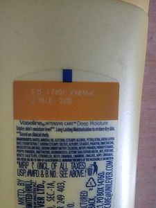 Vaseline Deep Moisture Lotion