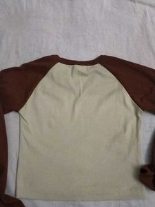 Graphic Print Long Sleeve Crop Top