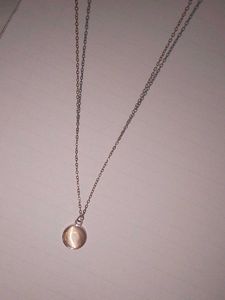 Elegant Round Pendant Necklace
