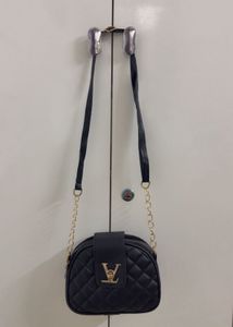 Chic Quilted Black Crossbody Bag