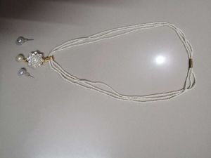 Elegant Pearl Necklace and Earring Set