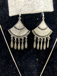Jwelery Set With Silver 🦋Butterfly Pendant