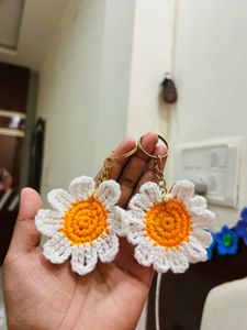 Handmade Crochet Daisy Keychains
