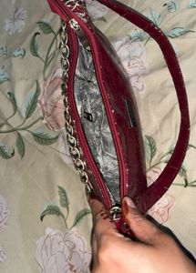 Chic Red Croc Embossed Hobo Bag