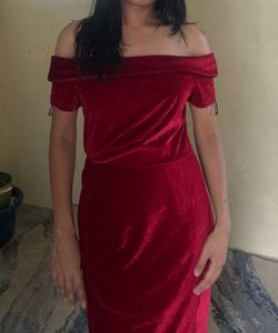 Elegant Red Velvet Off-Shoulder Dress