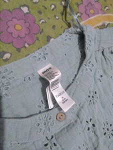 women's top