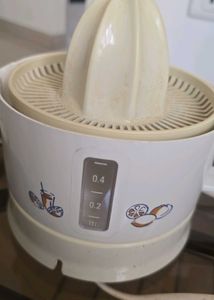 Electric Citrus Juicer