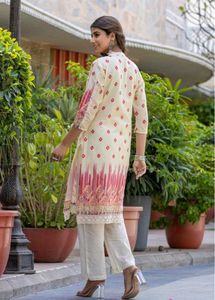 Elegant Ethnic Kurta Set with Dupatta