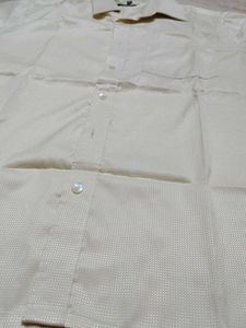 New Men's Light Yellow Short Sleeve Shirt