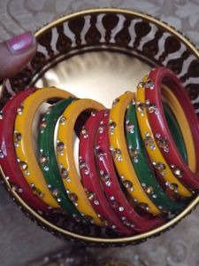 Colorful lakh Bangles Set