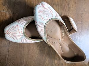 Block Print Jutti