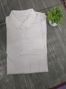 Men's Light Grey Button-Up Shirt