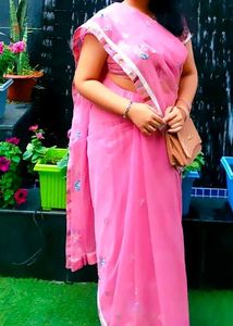Elegant Pink Saree with Delicate Details