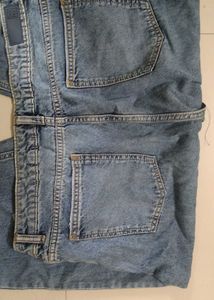 Trendy High-Rise Mom Fit Jeans