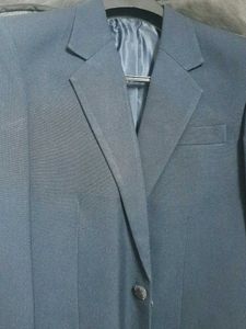 brand new 👌42 s blazer with 32 size pen