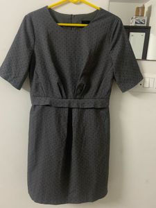 Chic Grey Polka Dot Smart Casual Dress