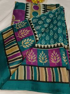 Vibrant Geometric Print Saree