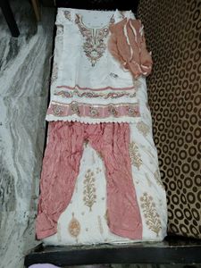 Elegant White &amp; Pink Kurta Set