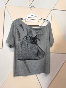 Grey T-Shirt with Cute Cat Graphic