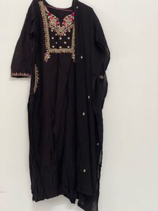 Elegant Black Embroidered Kurta Set