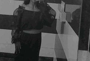 Ballon sleeve Edgy Crop Top