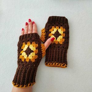 Crochet Brown Fingerless Gloves