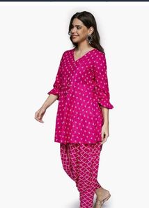 ITSE Vibrant Pink Printed Kurta Set