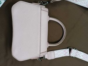 Chic Pink Top-Handle Handbag with Detachable Strap