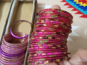 Beautiful Set of sparkle Bangles 💖 ♥️ 💗💖