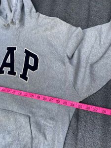 gap hoodie 🏀