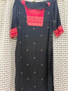 Black Embroidered Kurta