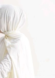 Elegant Georgette White Stole/Hijab🧕🏻