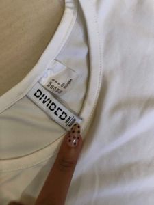 H&amp;M White Divided T-Shirt