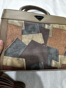 Birthday Giveaway🎈- Brandnew Avello Handbag