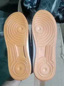 NEW NO USED CASUAL SHOES FOR MAN,