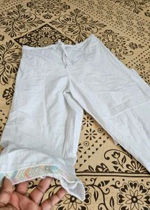 Elegant White Kurta Set with Embellishments