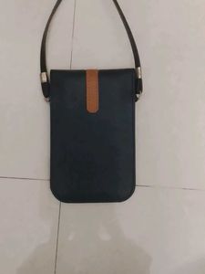 Stylish Black &amp; Tan Crossbody Pouch
