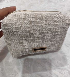 Estee lauder Chic Textured Pouch
