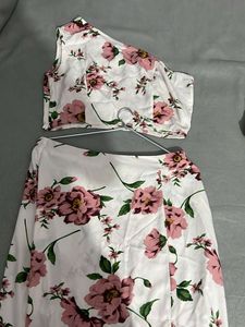 Floral Two-Piece Set Size M