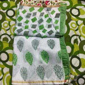 Green &amp; White Printed Saree