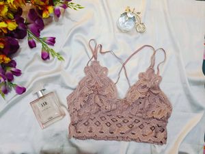 🇳🇿💫🎀 Beautiful Peach Lace Bralette