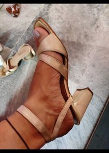 Myntra brand Roaster Gold Strappy 👠