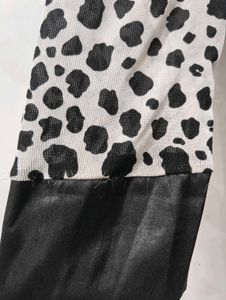 Chic Black &amp; White Leopard Print Tunic
