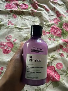 L'Oreal Liss Unlimited Shampoo