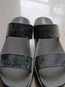 Comfortable Black Flip-Flops